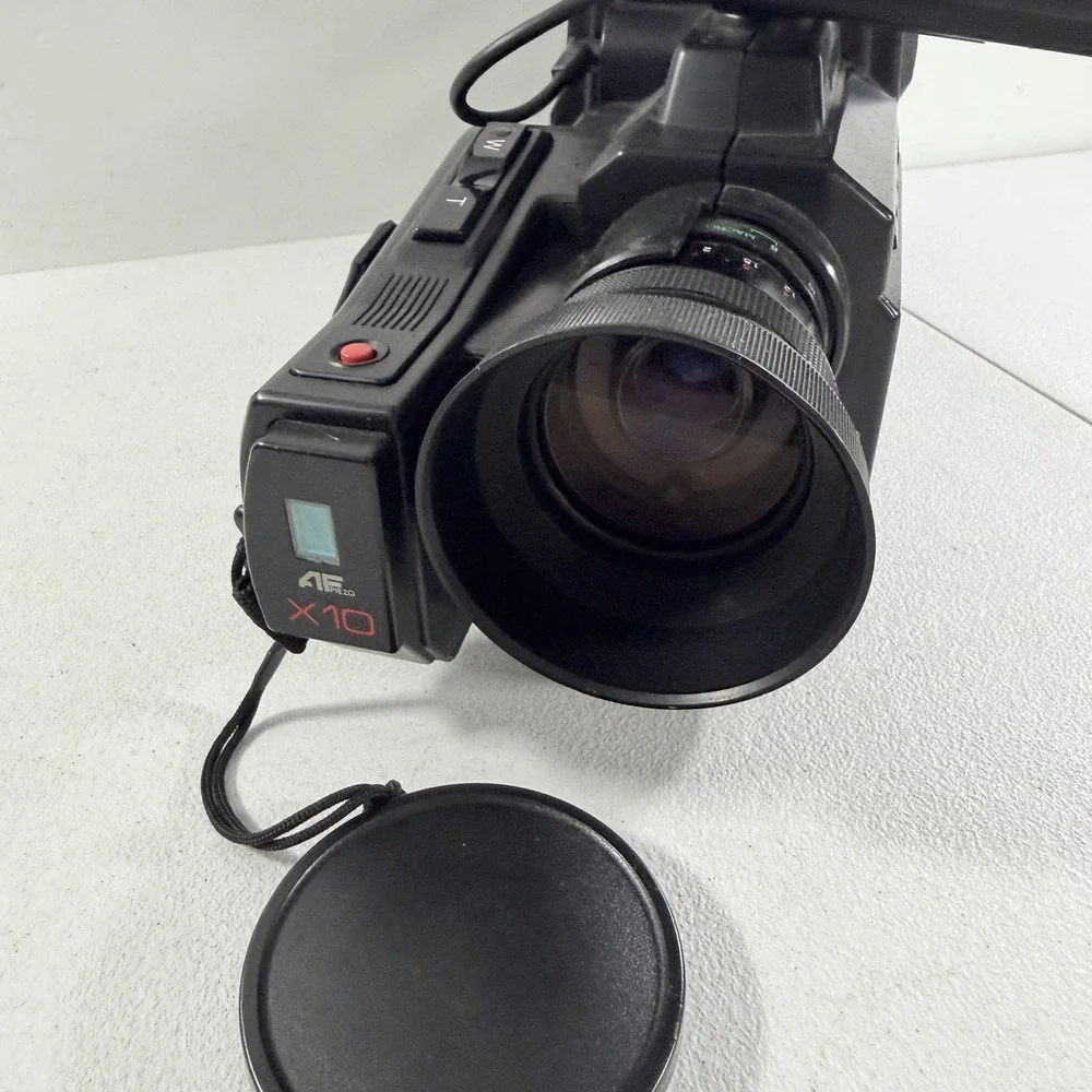 Panasonic AG-450‎ S-VHS Reporter Camcorder AS IS FOR REPAIR READ